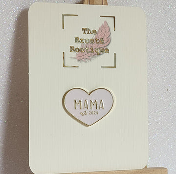 Mama Enamel Pin Badge On Gift Card 'Mama est 2024' Yummy Mummy New Mum Gift Heart Shaped Pink Pin Badge New Baby Baby Girl Boy Baby Shower